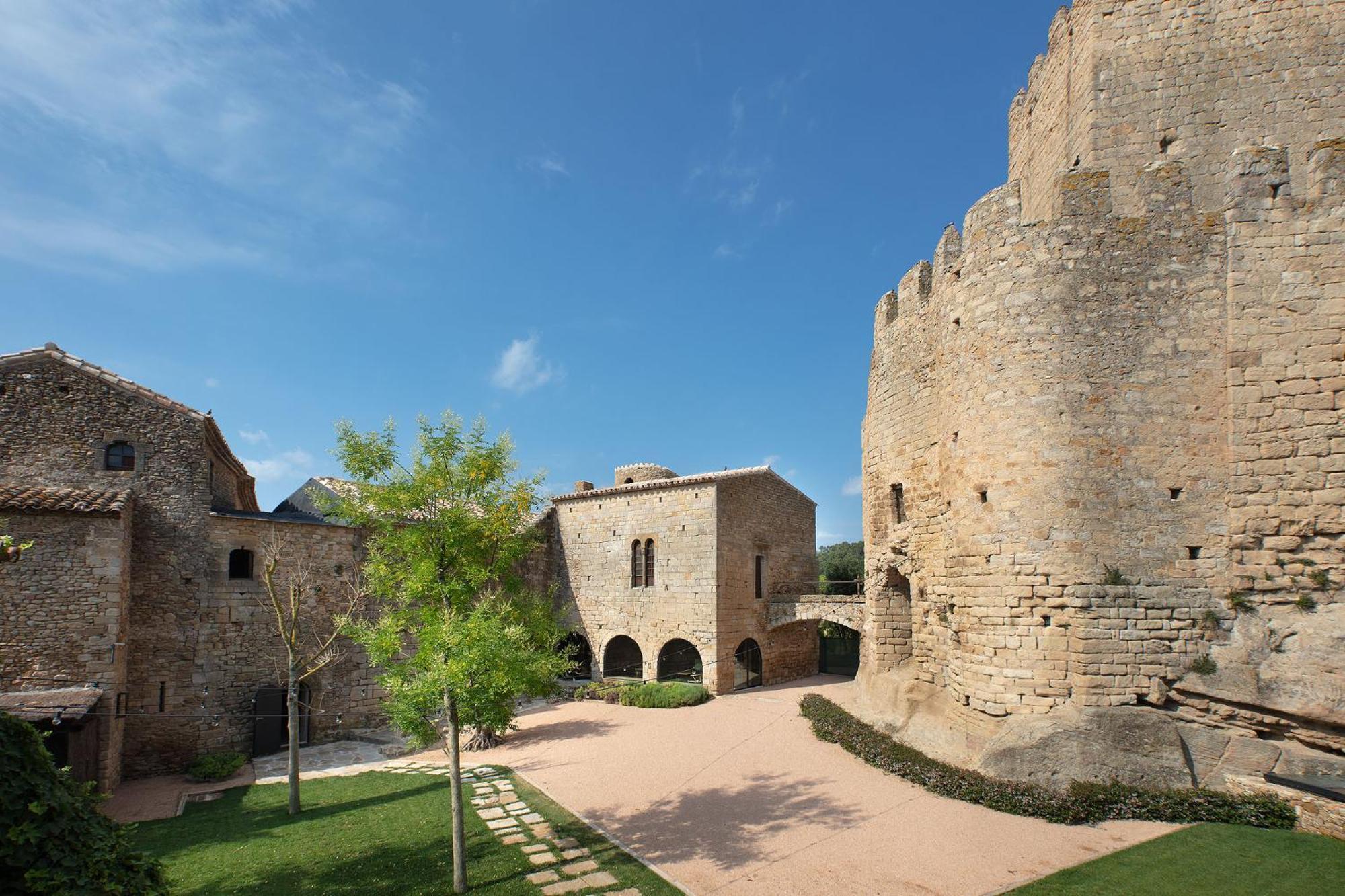 Deco - Casa Castell De Peratallada Exterior foto